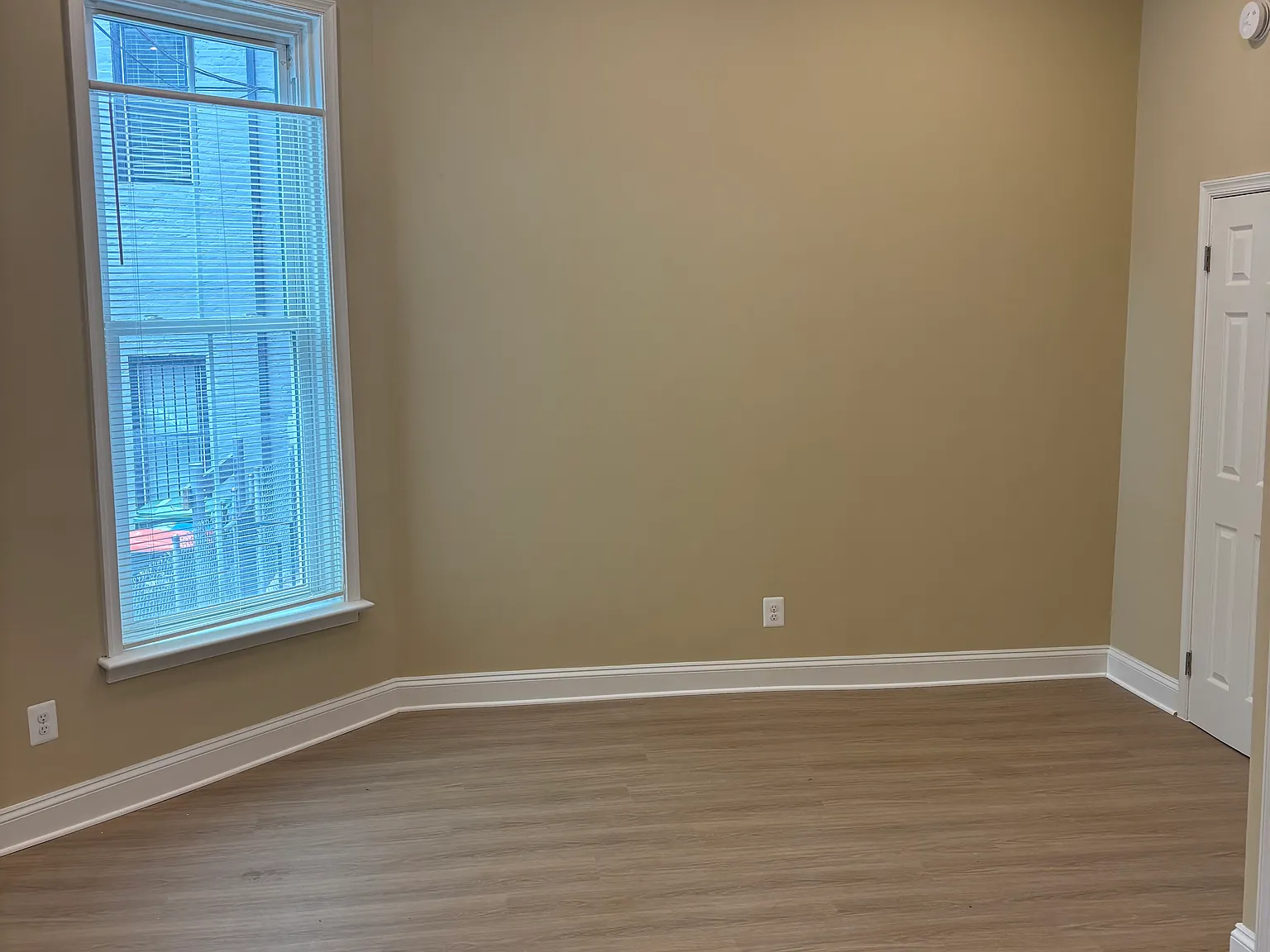 Studio, 500 sqft, $2,195 — Photo 3