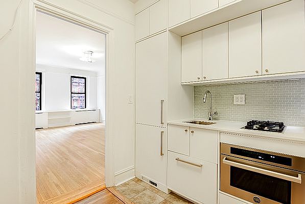 1st image of 225 W 23rd St APT 4A