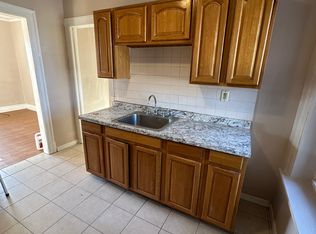 52 Clifford St APT 2W, Hartford, CT 06114