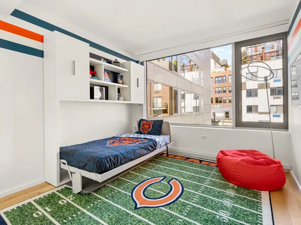 425 West 53rd Street image 10 of 13