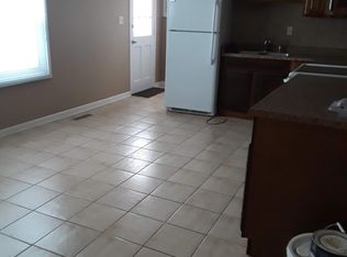 1713 Miller Dr, Lawrence, KS 66044