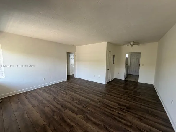 8321 Crespi Blvd, Miami Beach, FL