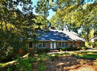 1473 Montrose Dr, Gainesville, GA 30501
