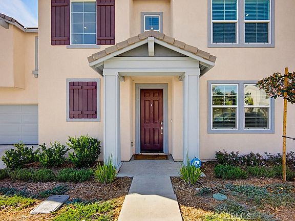 2nd image of 950 Helena Rdg