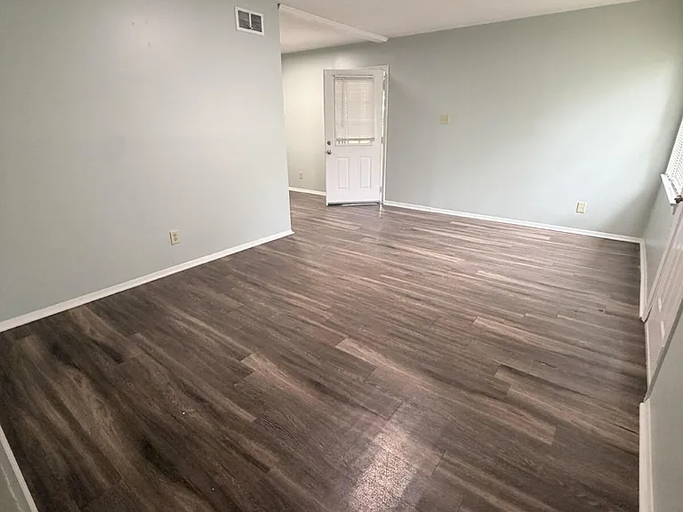 1624 Winfield Ave — Photo 6
