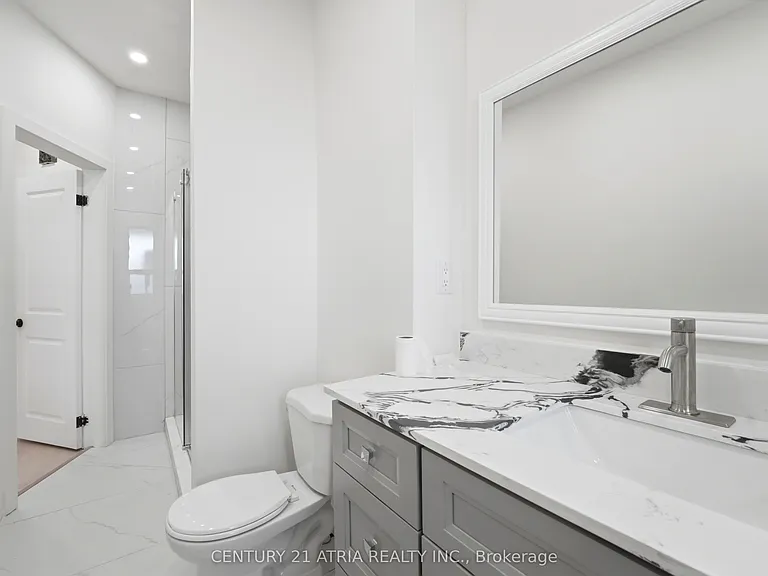 603 College St #2 — Photo 11