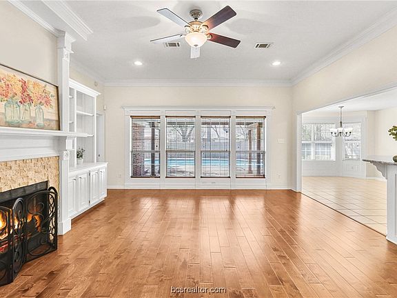 5th image of 4906 Bay Oaks Ct