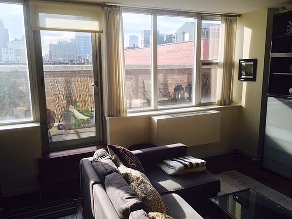 3rd image of 80 Elizabeth St APT 6C