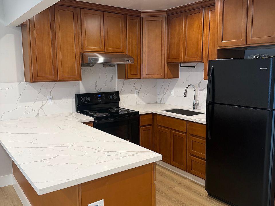 1st image of 841 Solano Ave APT 5