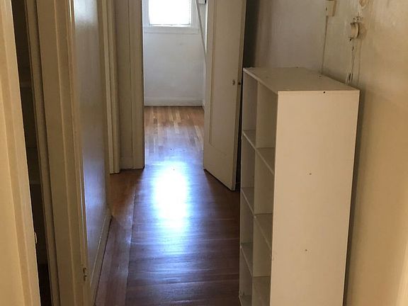 3rd image of 2125 Hearst Ave APT 10