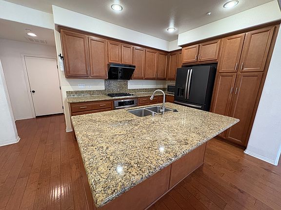 5th image of 2222 Capistrano Way Unit 10