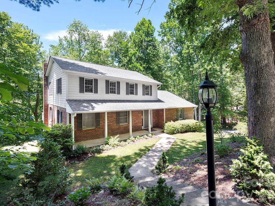 1st image of 107 Ballantree Dr