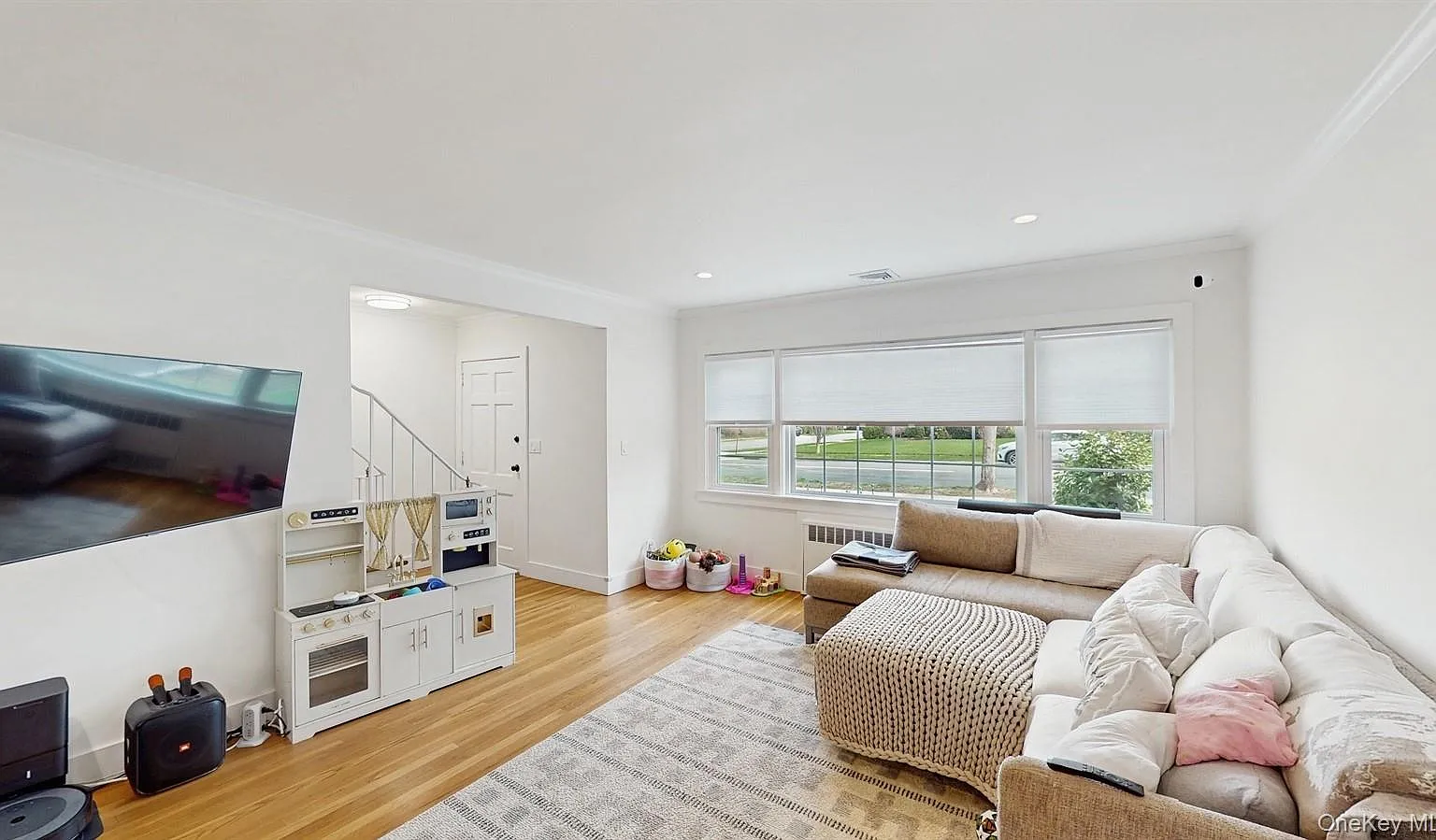 4 bed, 2.0 bath, 1428 sqft, $7,800 — Photo 4
