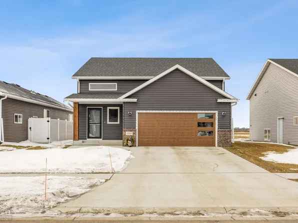1210 Marlys Dr W, West Fargo, ND 58078