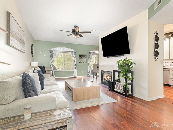 2nd image of 1125 Evergreen Park Ct