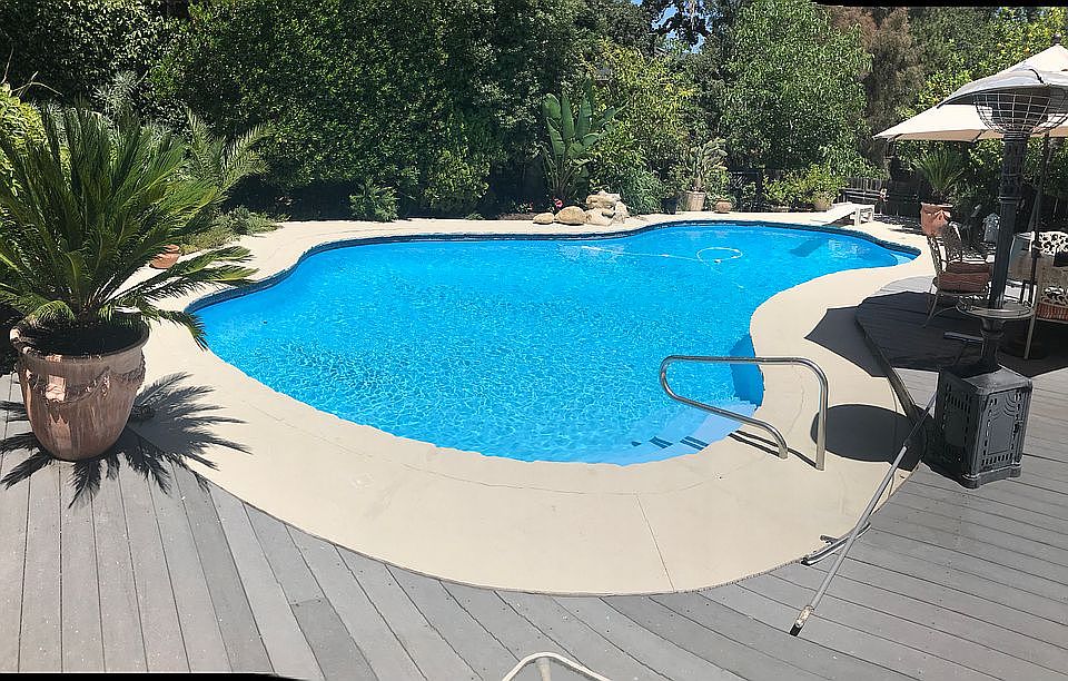 1st image of 15795 Poppy Ln