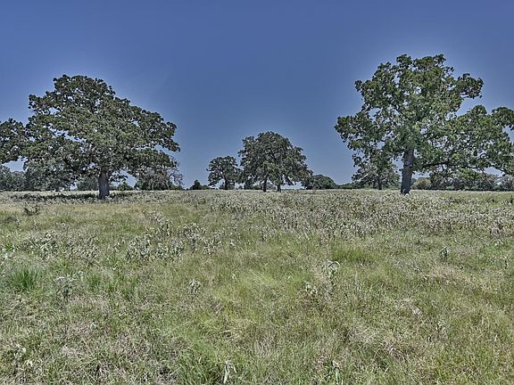 3rd image of Eberhardt Rd
