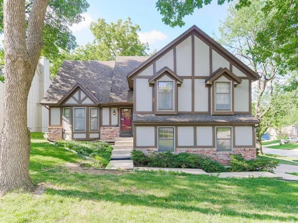 7300 W 114th Ter, Overland Park, KS 66210