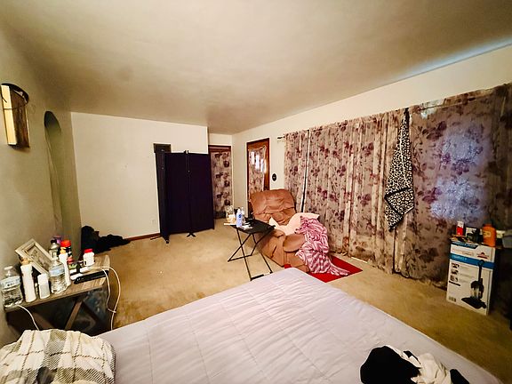 5th image of 209 S Lee St