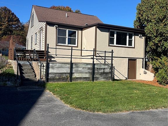 2nd image of 8530 Lakeshore Rd #0