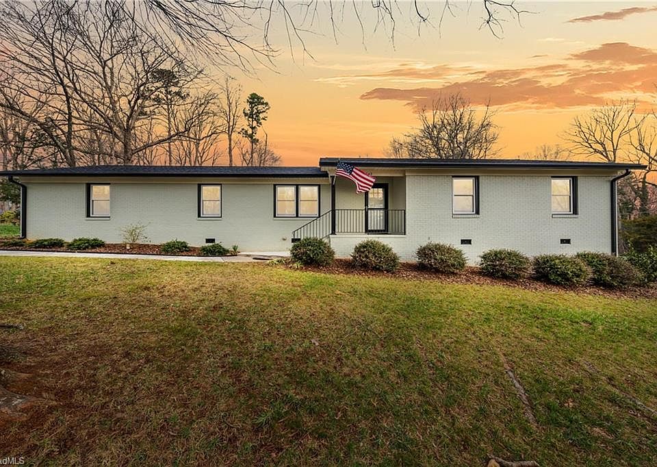 1st image of 643 Cypress Dr