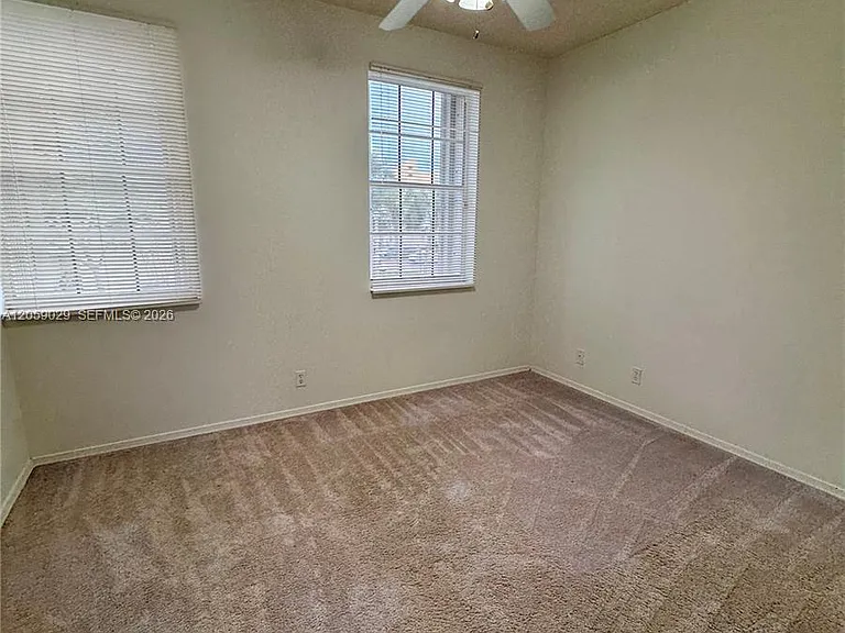 16743 Hemingway Dr — Photo 15