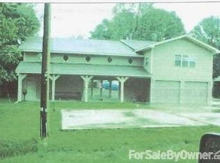 307 SE 9th St, England, AR 72046