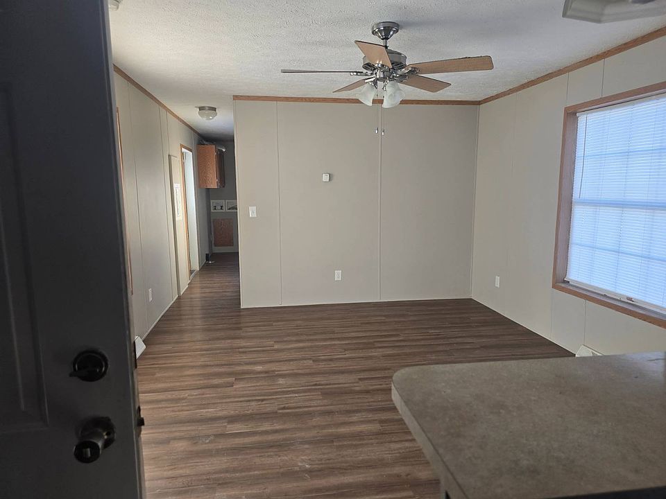 2nd image of 101 Willow Oak Dr