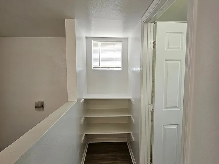 1715 E. Pepper Circle — Photo 37