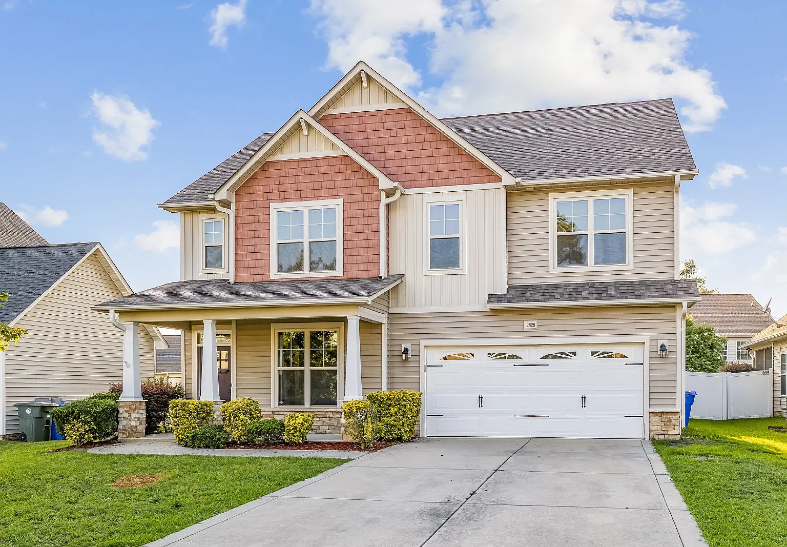 4 bed, 2.5 bath, 2451 sqft, $2,200 — Photo 2