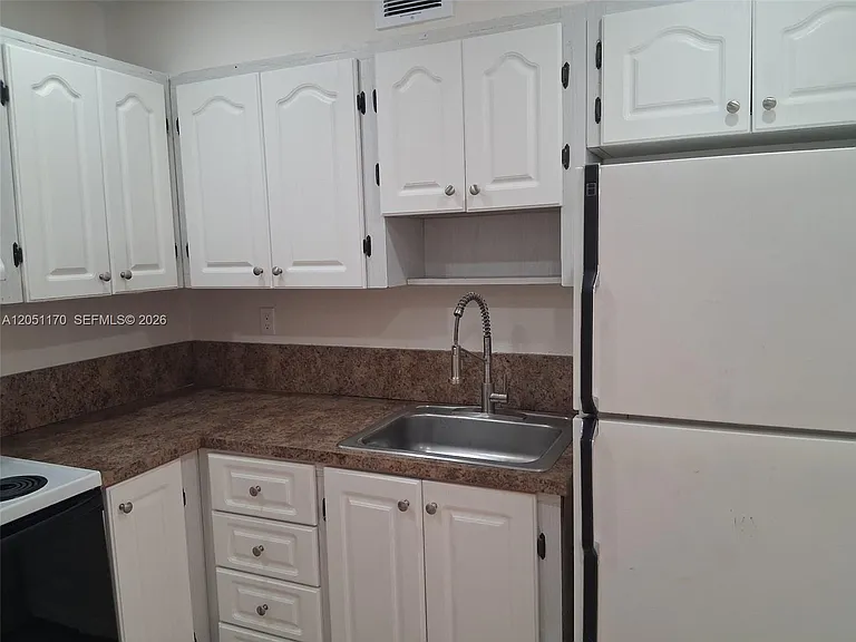 6200 W Flagler St #305 — Photo 13