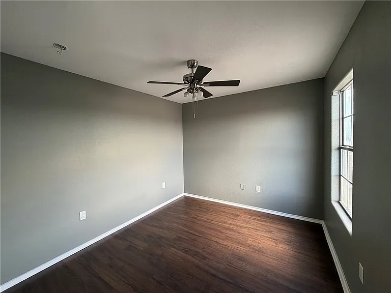 5509 Candace St — Photo 25