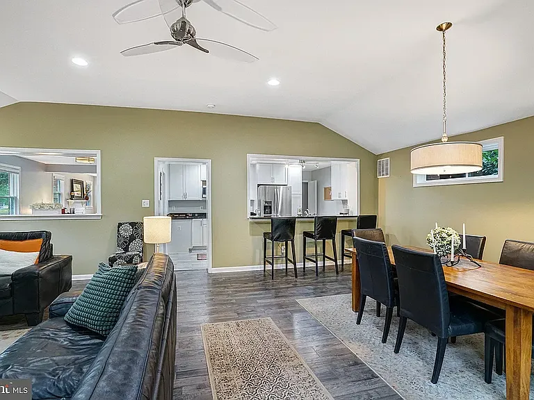 5223 Yorktown Blvd — Photo 8