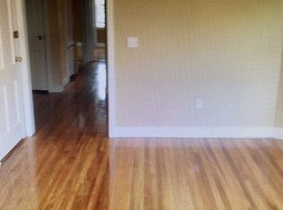 42-08 208th St #2, Bayside, NY 11361