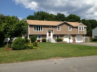 125 Rolling Ridge Ln, Methuen, MA 01844