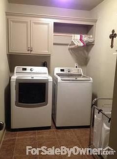 4th image of 107 Nicole Dr