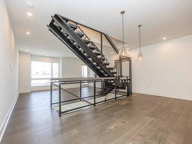 1145 Kirkwood Ave SE #14 — Photo 17