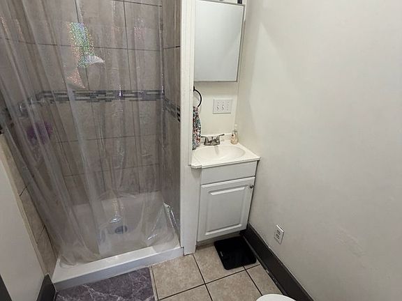 3rd image of 201 Roanoke St Suite B2