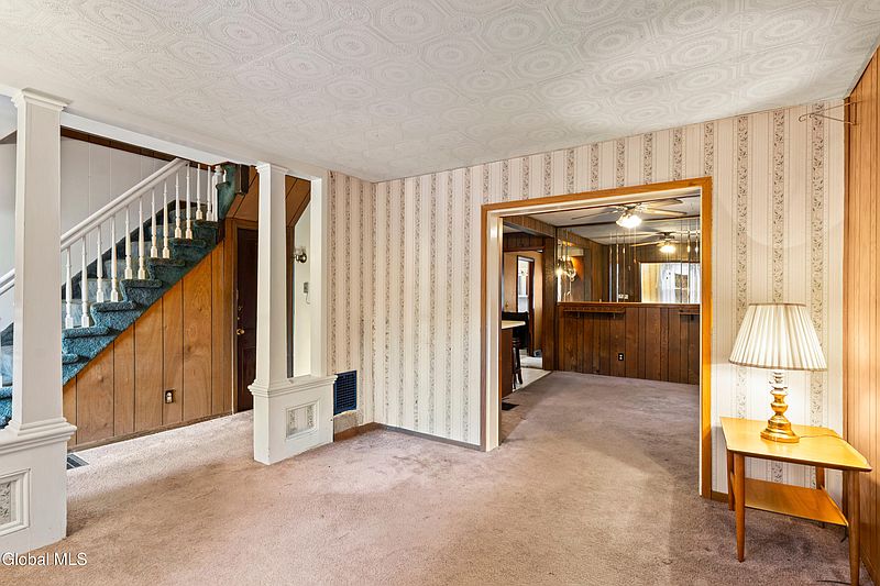 3rd image of 1925 Avenue B