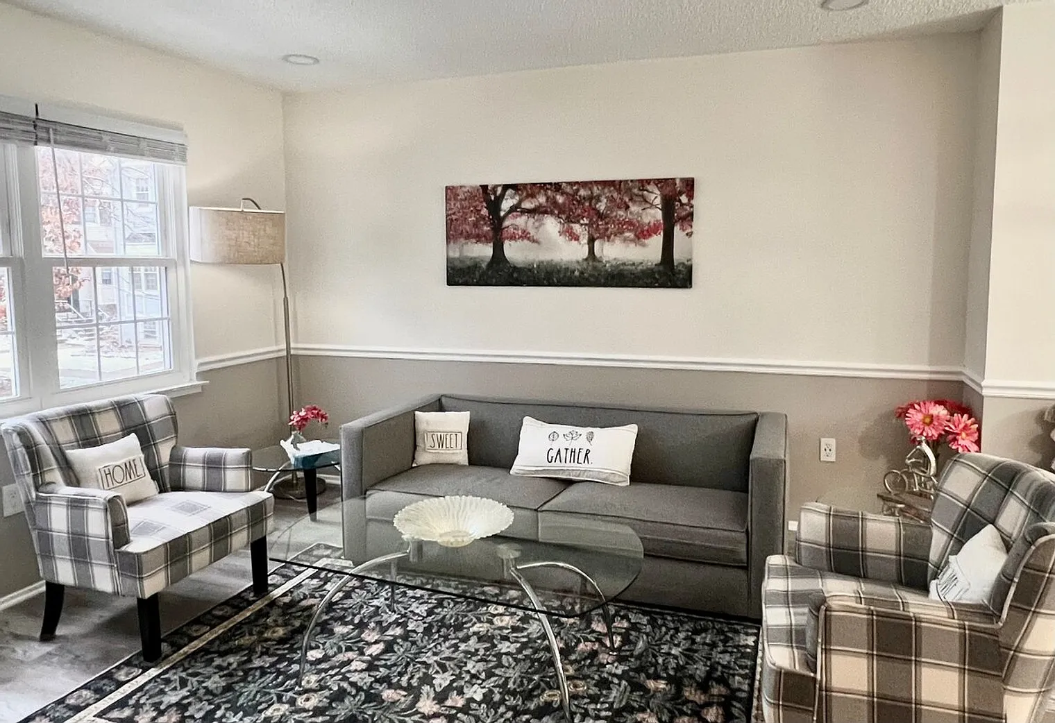 2 bed, 1.0 bath, $5,517 — Photo 2