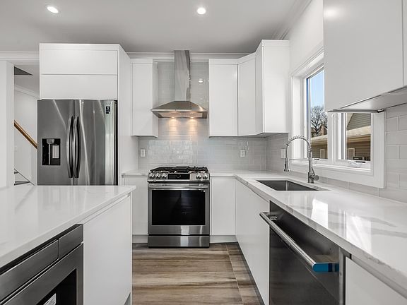 3rd image of 39 Washington Ave #A