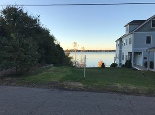 21859 Howell Dr, Cassopolis, MI 49031