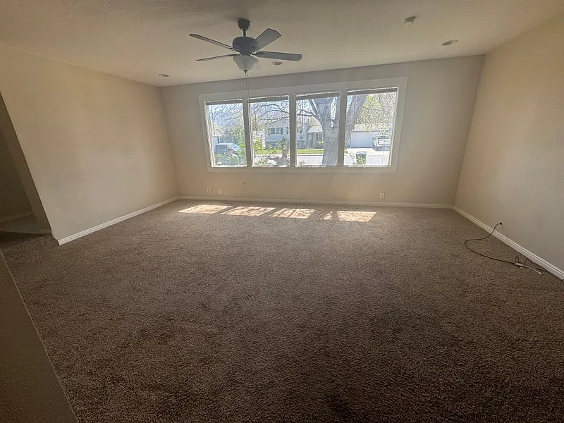 4 bed/ 2 bath home — Photo 1