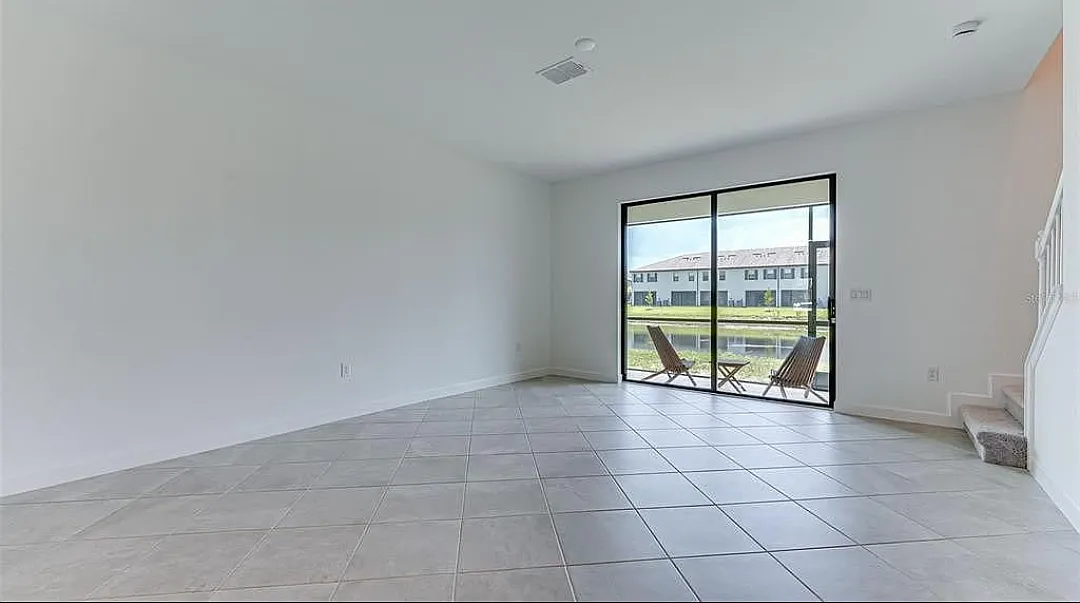 3 bed, 1879 sqft, $2,800 — Photo 4