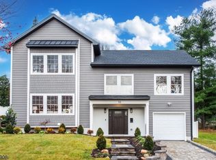 10 Morningside Rd, Verona, NJ 07044