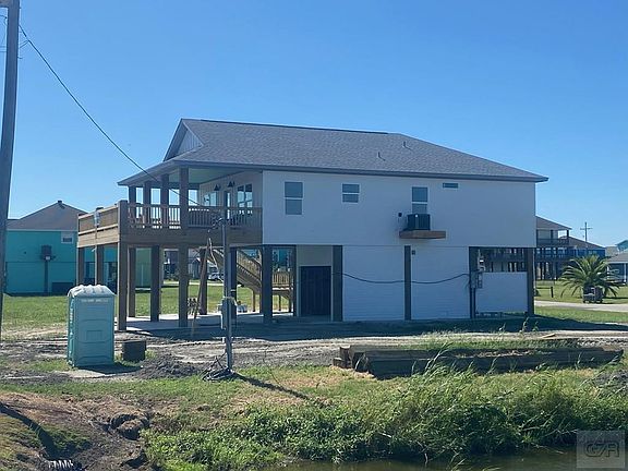 2nd image of 896 West Ln