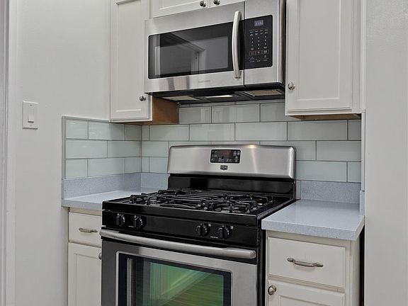 5th image of 971 Wyandotte Ave