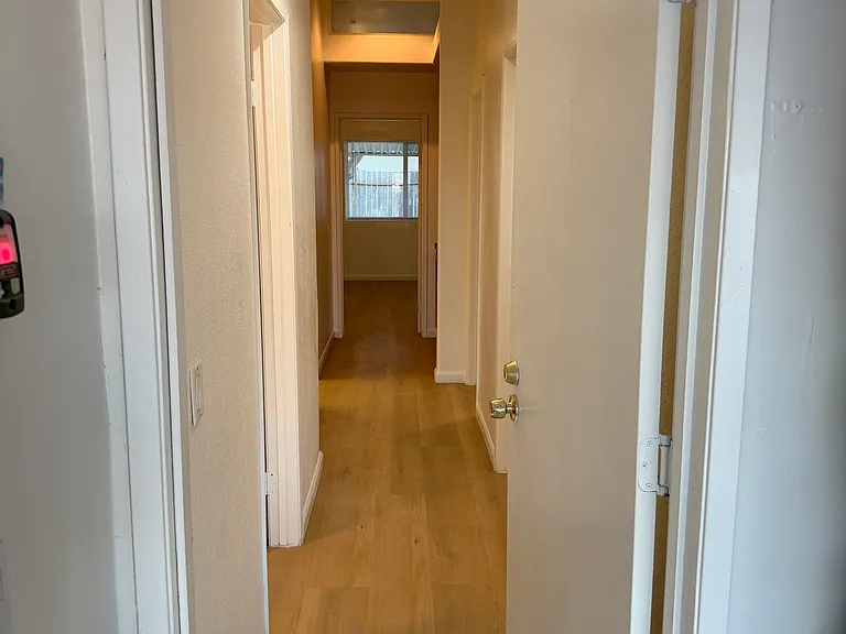 3206 W Fruitvale Ave — Photo 4