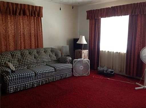 2nd image of 2725 Koehler Ave