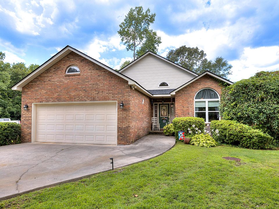 1st image of 800 Bentwood Cir